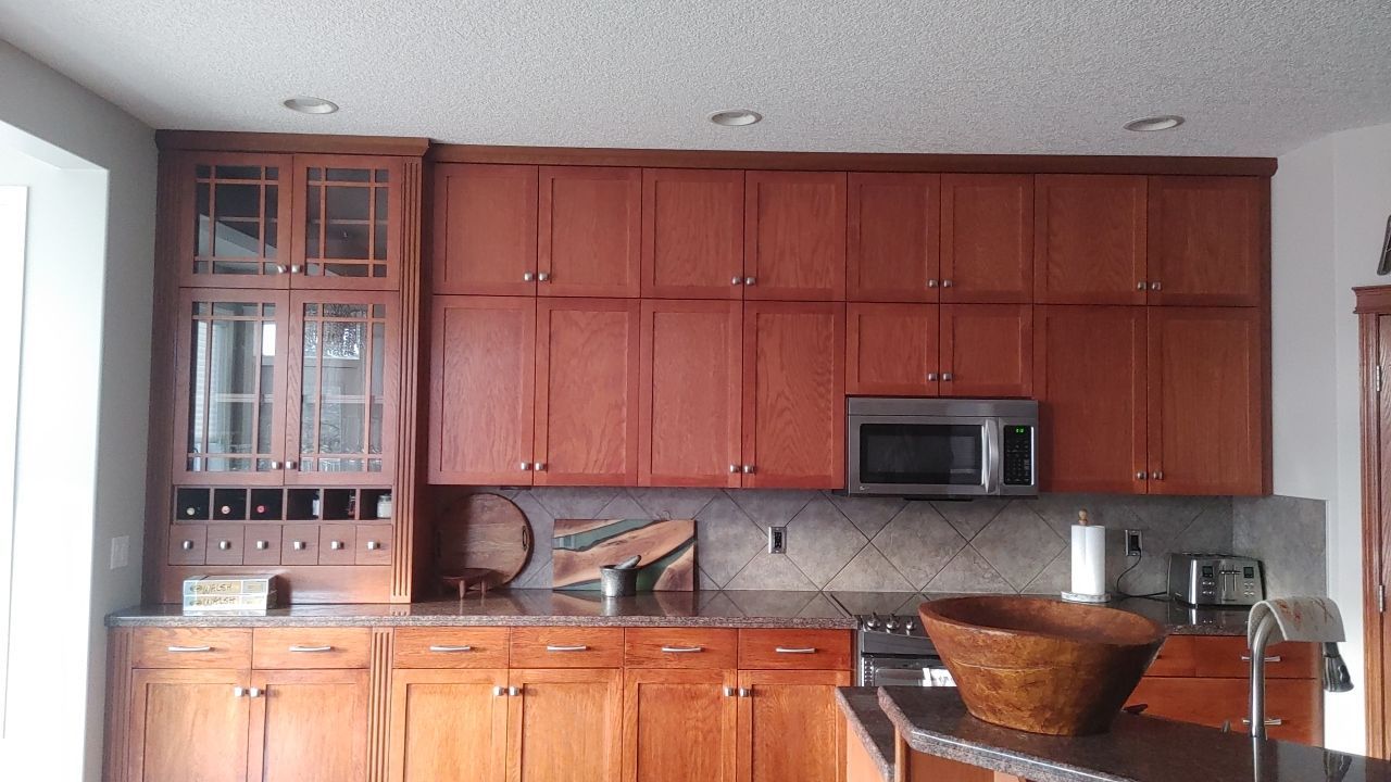 wood kitchen two tone before 1