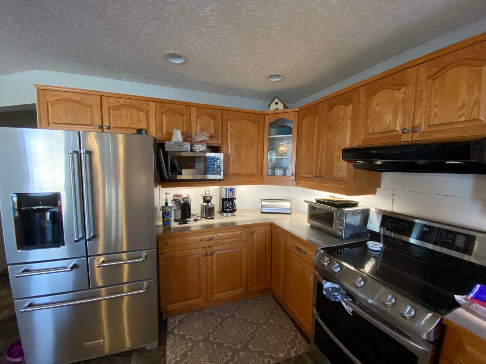 painted oak cabinets before 4